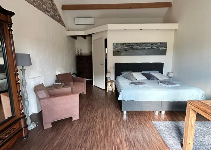 Hoeve Delshorst Bed & Breakfast Heibloem